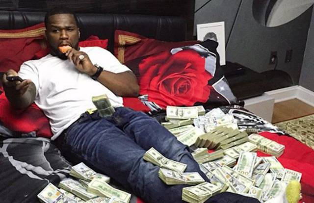 Famosos que utilizan Instagram para restregarnos su opulento tren de vida