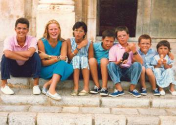 Los siete hermanos que se criaron con 20.000 libros