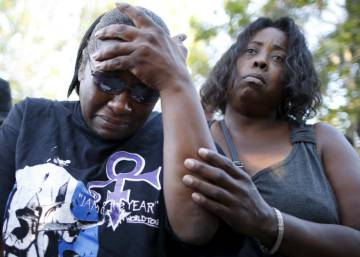 El mundo llora al músico