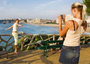 Biarritz: Basque tapas washed down with Bordeaux wine