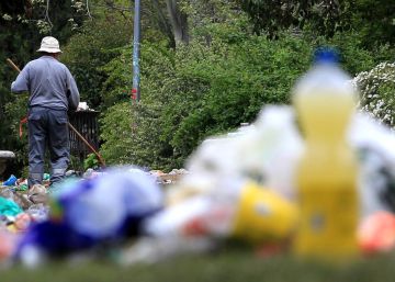 Restos de botell&oacute;n en la Universidad Complutense.