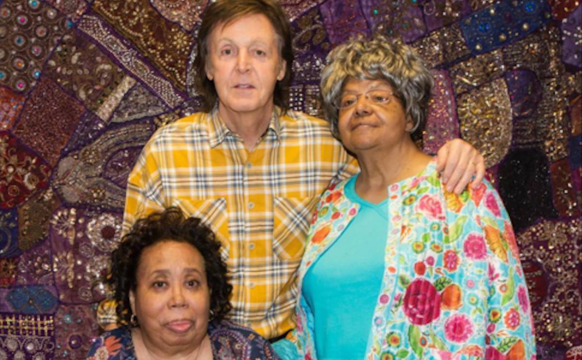 Esta foto que cierra una preciosa historia te hará amar más a Paul McCartney