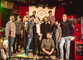 ¿Qué guarda en la maleta el líder de Vetusta Morla?