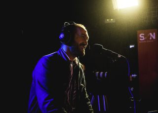 Delafé: blanco por fuera, negro por dentro