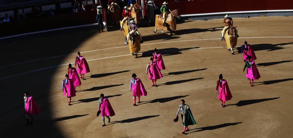 Corrida de toros en Las Ventas. Corrida de toros en Las Ventas.
