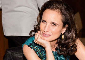 Champán y corrillos en L.A.