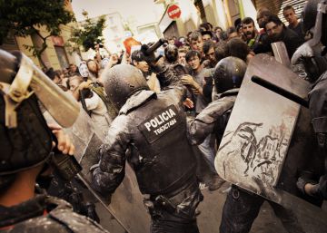 Otro día de tensión en Gràcia