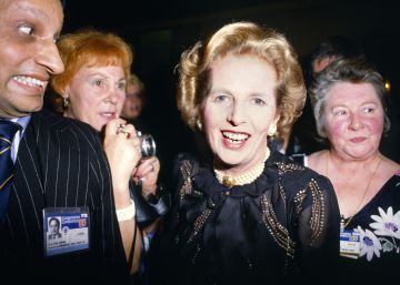 Margaret Thatcher durante una conferencia en 1985.