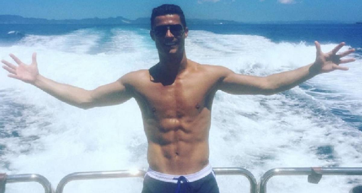 Cristiano Ronaldo, en un yate en Ibiza.
