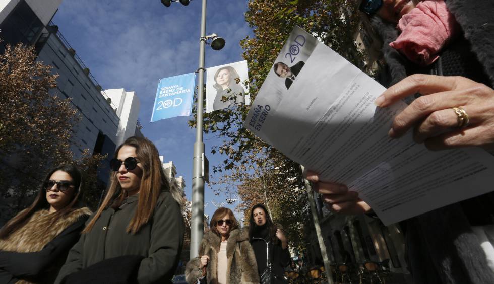 Propaganda electoral en las calles de Madrid durante la campaña de las elecciones legislativas del 20-D.rn Propaganda electoral en las calles de Madrid durante la campaña de las elecciones legislativas del 20-D.rn