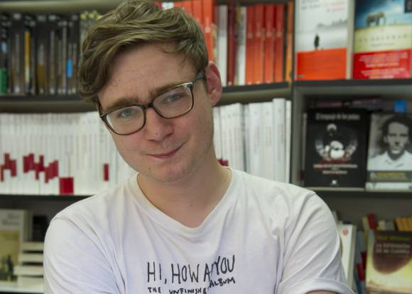 Ben Brooks: "Si no fuese escritor estaría bebiendo en un parque"