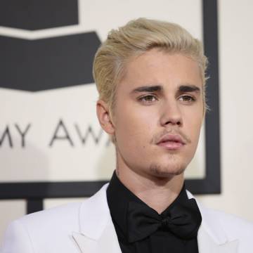 Justin Bieber hace un llamamiento desesperado para cerrar una web