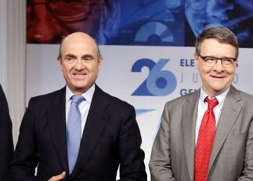 Los participantes en el debate econ&oacute;mico de EL PAIS
