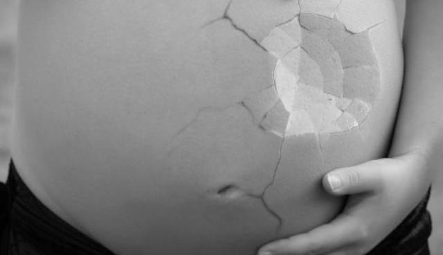 ¿El fin del alquiler de úteros en el extranjero?