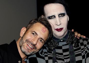 Marc Jacobs y Marilyn Manson durante la sesi&oacute;n de fotos de la campa&ntilde;a de oto&ntilde;o de la firma. 