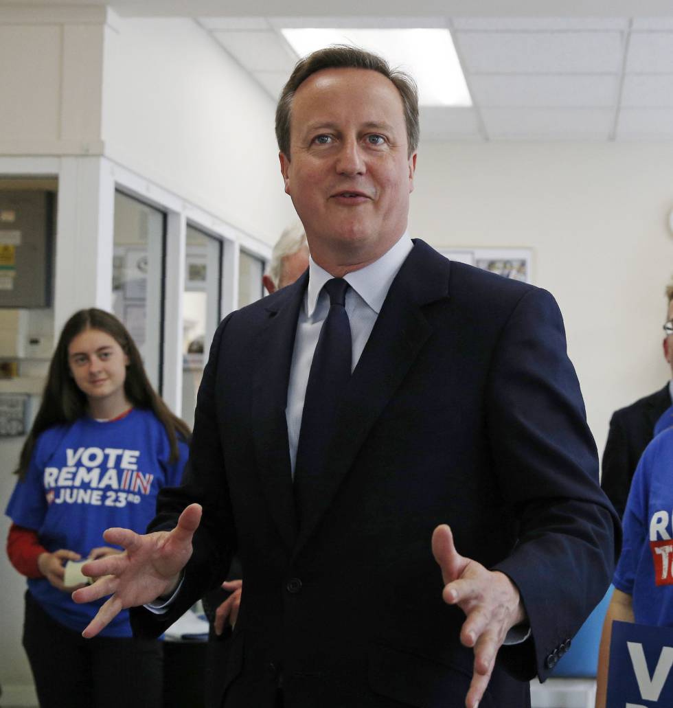 Mejor dentro que fuera, ‘please’