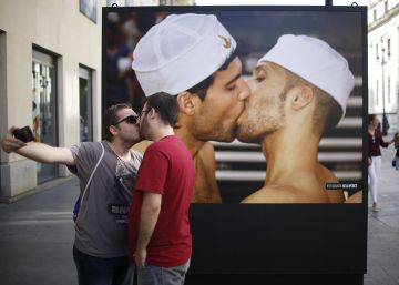 Una polémica muestra sobre el Orgullo Gay