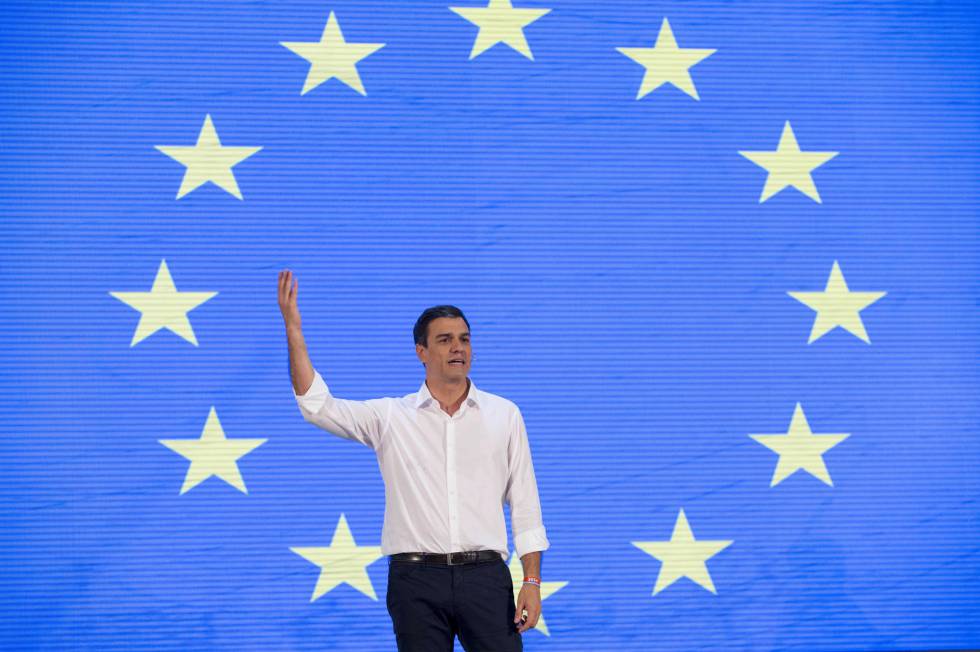 Socialist nominee Pedro Sánchez campaigning ahead of Sunday's elections.