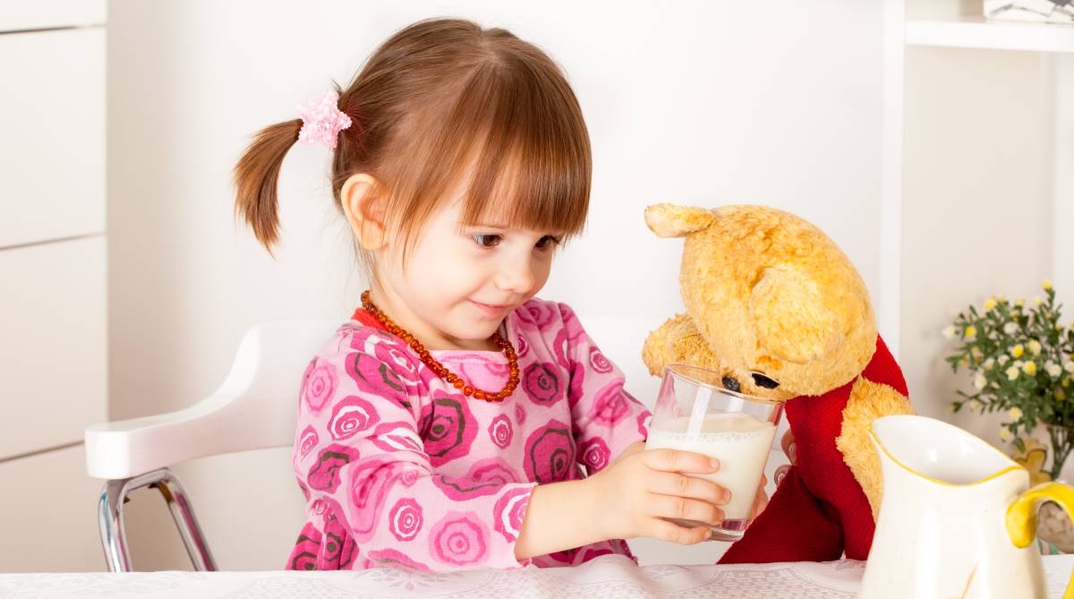 Leches de crecimiento para equilibrar la dieta de los niños