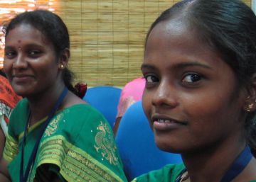 Trabajadoras de Samasource en las oficinas de Desicrew, en la localidad india de Appakudal.rn 