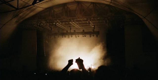 De todas las drogas, solo el alcohol, y muy ligeramente, incrementan las probabilidades de tener sexo