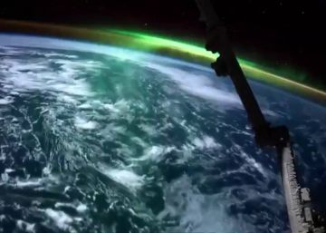 Así es una aurora boreal vista desde el espacio