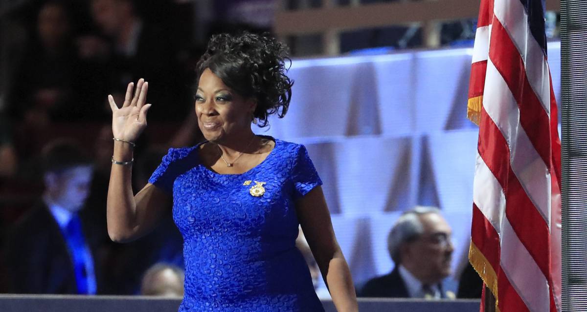 La celebridad estadounidense Star Jones llega para hablar en el tercer d&iacute;a de la Convenci&oacute;n Nacional Dem&oacute;crata 2016.rn 