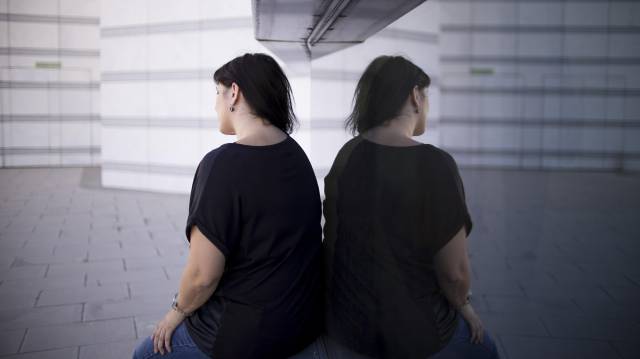 Mónica, viuda del obrero fallecido.