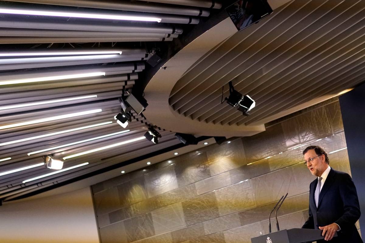 Rajoy habla en La Moncloa tras la audiencia con el Rey, el 28 de julio. 