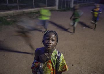 En Fo-Bouré hay más seguridad para realizar vida social, trabajar en la calle o para que los niños puedan divertirse.