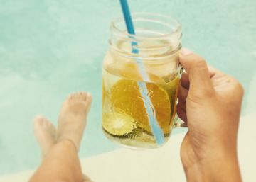 Esta es la razón por la que los dedos se arrugan al ponerlos en remojo