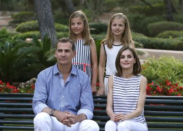 La Familia Real posa para la foto durante sus vacaciones en Palma de Mallorca. 