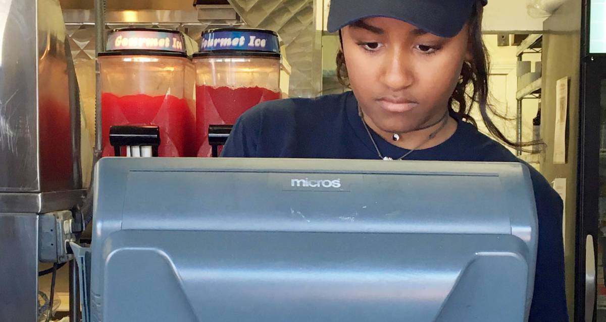 Sasha Obama, primer trabajo de verano.