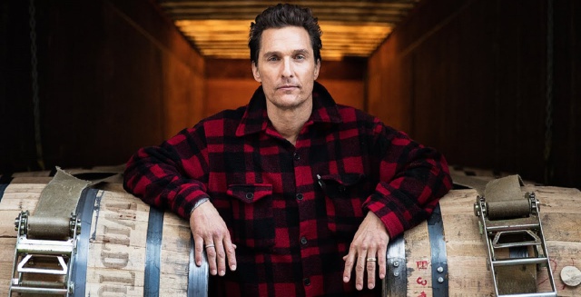 El actor Matthew McConaughey en el anuncio de la bebida Wild Turkey.