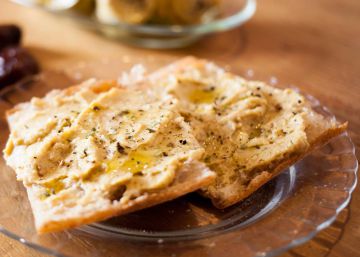 Paté de alcachofas y dátiles