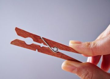 Para que tu coche huela bien solo necesitas una pinza