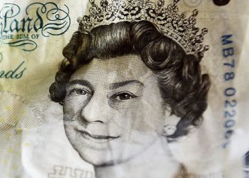 Billete de cinco libras. El Banco de Inglaterra ha adoptado medidas dr&aacute;sticas para combatir los efectos del voto por el "brexit". 