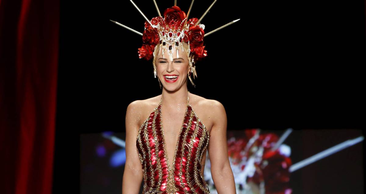 La modelo Gigi Gorgeous en un desfile del pasado febrero. 