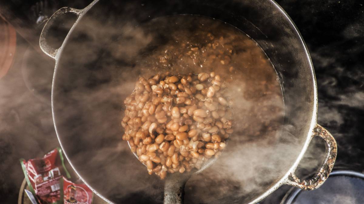 Un guiso de judías en Dakar (Senegal).