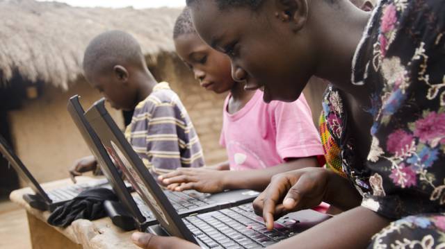 De pastor a promotor de la educación digital