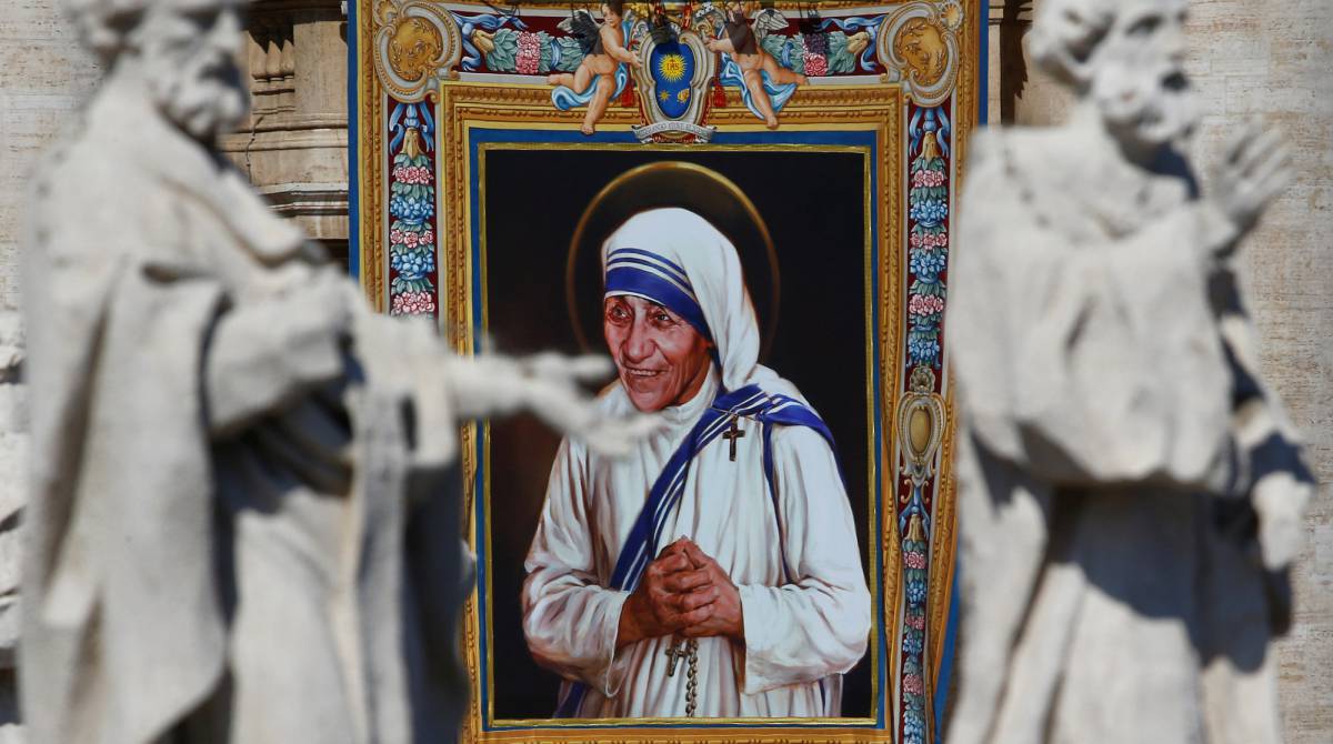 Imagen de Teresa de Calcuta en el Vaticano.