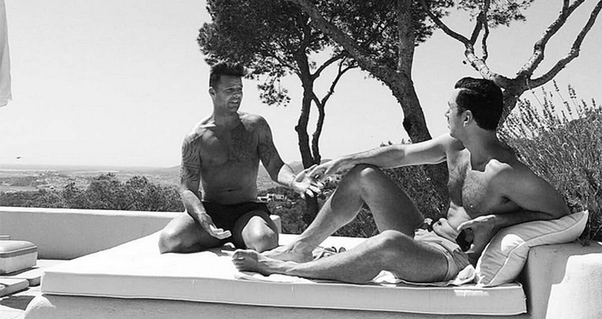 Ricky Martin, con su novia Jwan Yosef, en Ibiza.