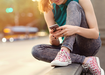 6 cosas que debes contarle a tu hijo antes de comprarle un móvil