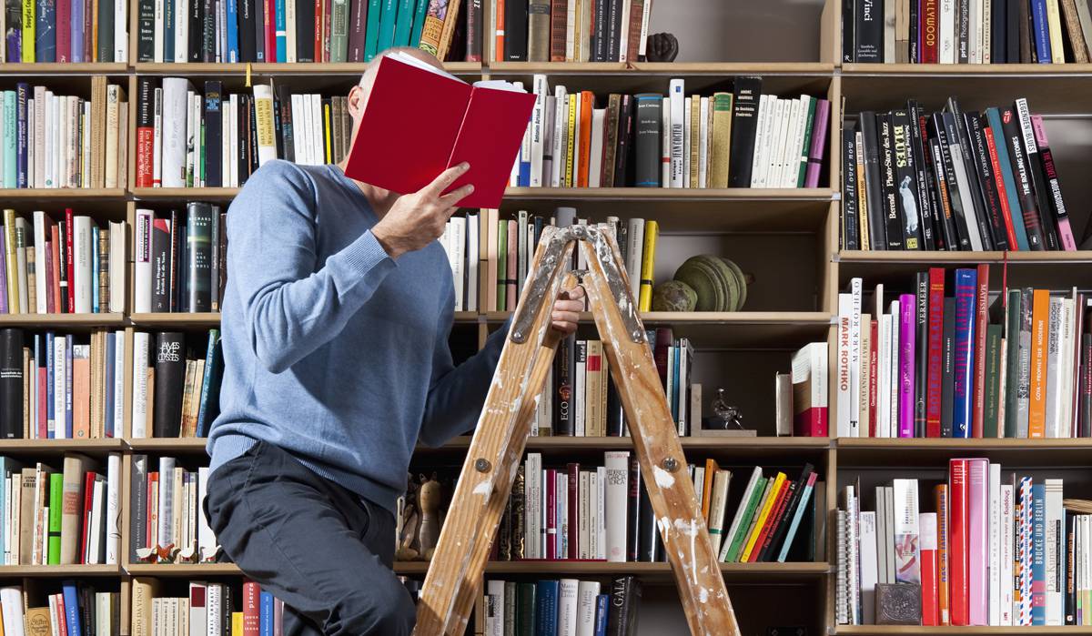 “La estantería de mi salón antes era una huevera”