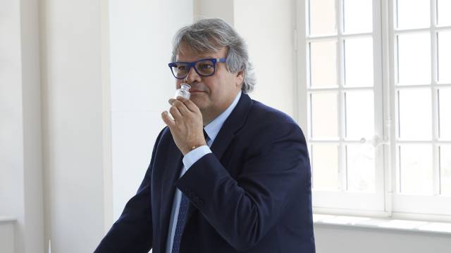 Jacques Cavallier, femenino floral