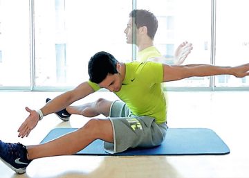 Vídeo| El reto de los 4 minutos: 6 ejercicios para que no te quejes más de la espalda