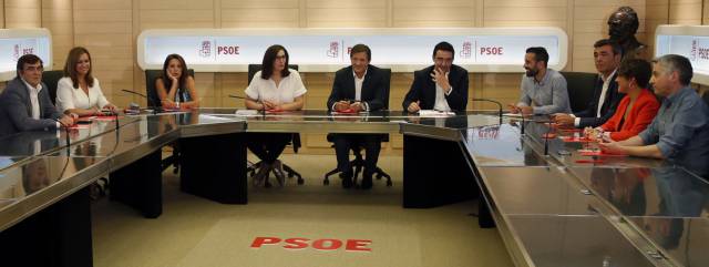 Reuni&oacute;n de la gestora que dirige el PSOE tras la dimisi&oacute;n de Pedro S&aacute;nchez como secretario general.
