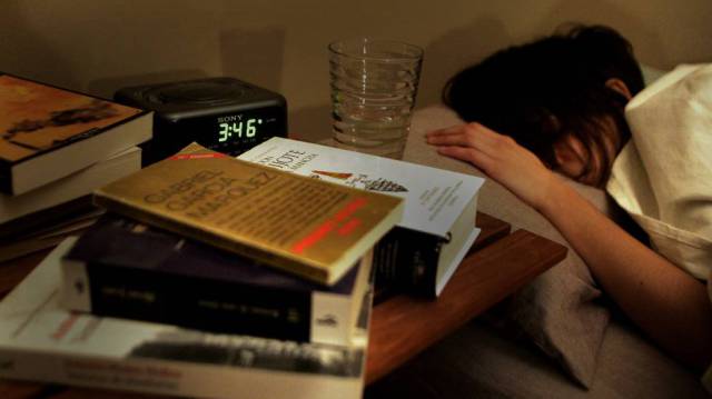 ¿Qué le pasa a tu cuerpo cuando duermes menos de 8 horas?