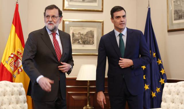 Mariano Rajoy, presidente en funciones, y Pedro S&aacute;nchez