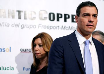 Andalusia's regional government president Susana Diaz walks behind Spain's Socialist Party (PSOE) leader Pedro Sanchez during a meeting in the Andalusian capital of Seville, Spain, June 7, 2016. REUTERSMarcelo del PozoFile Photo